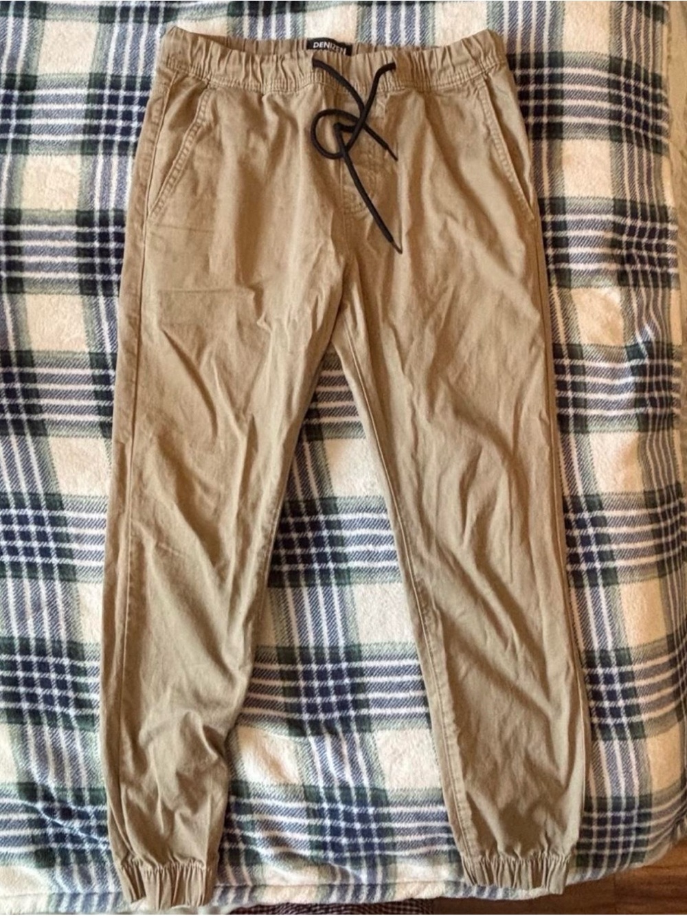 Unisex Denizen from Levi's Khaki Joggers Small